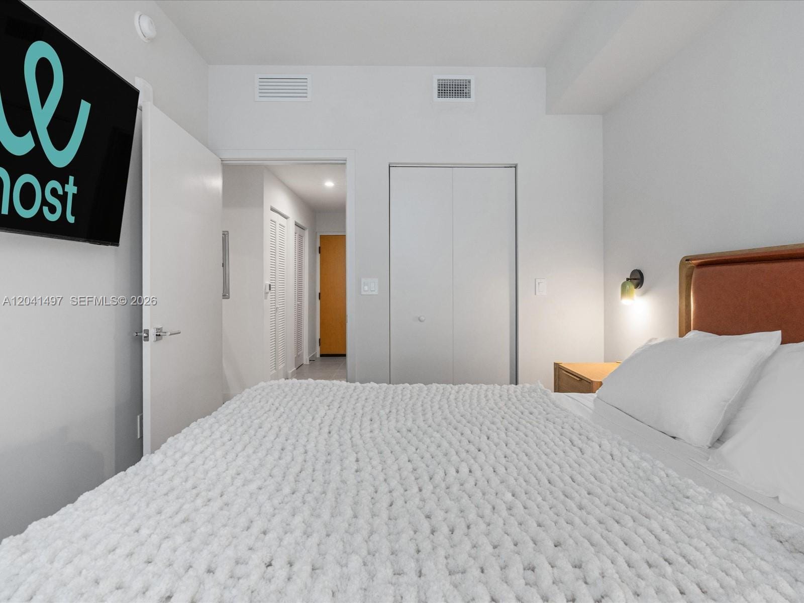 11 NE 6th Street 807, Miami, FL 33132 photo 16