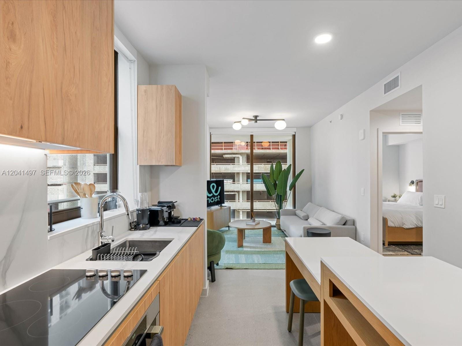 11 NE 6th Street 807, Miami, FL 33132 photo 22