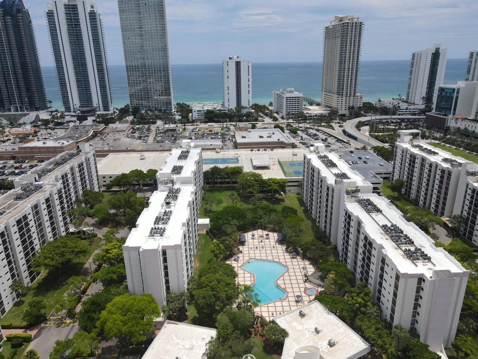 17021 N Bay Road 816, Sunny Isles Beach, FL 33160 photo 9