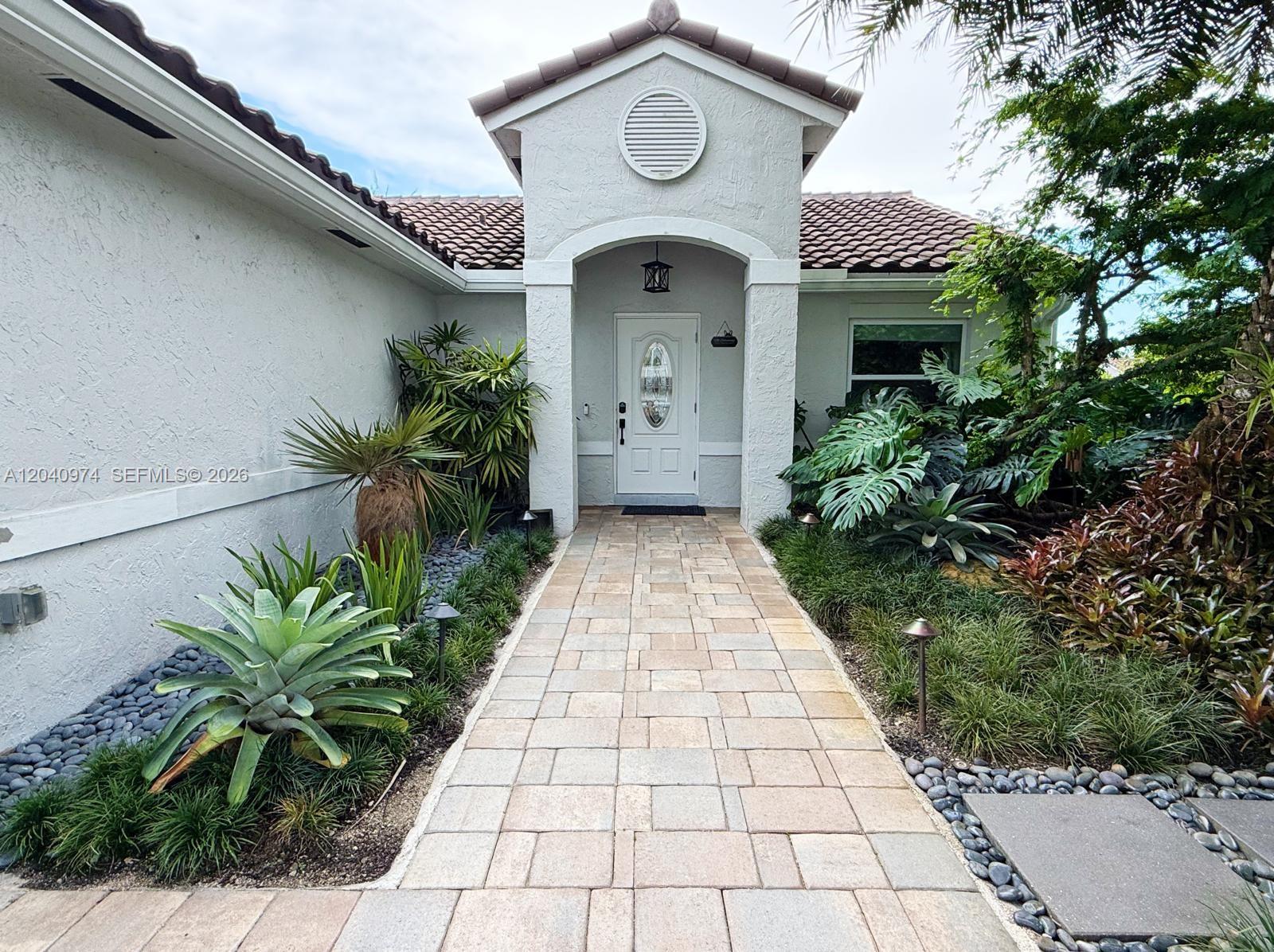 101 NW 190th Avenue, Pembroke Pines, FL 33029, Pembroke Pines