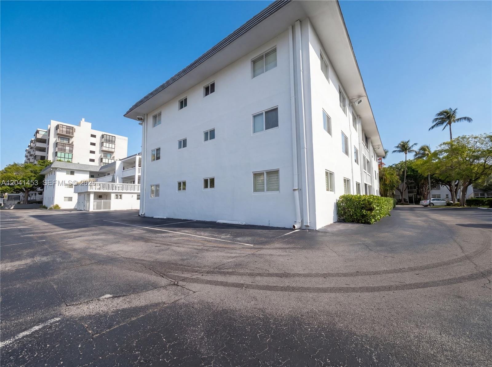 200 Galen Drive 202, Key Biscayne, FL 33149 photo 5