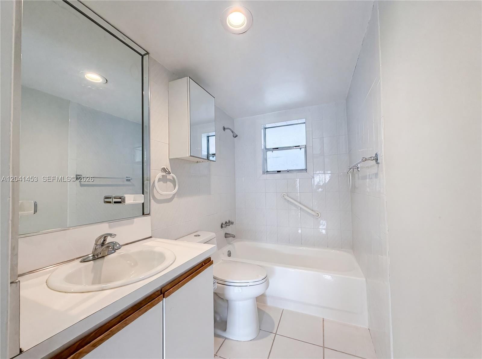 200 Galen Drive 202, Key Biscayne, FL 33149 photo 10