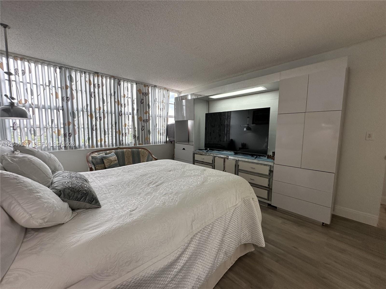 1200 Saint Charles Place 618 — photo 11