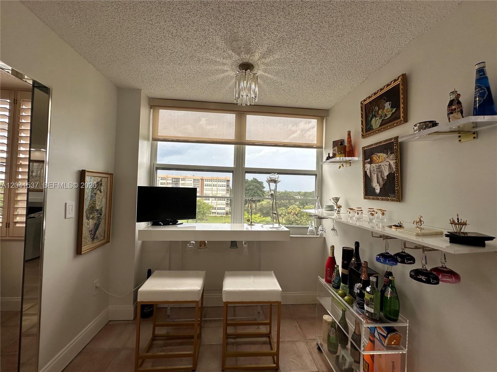 1200 Saint Charles Place 618 — photo 4