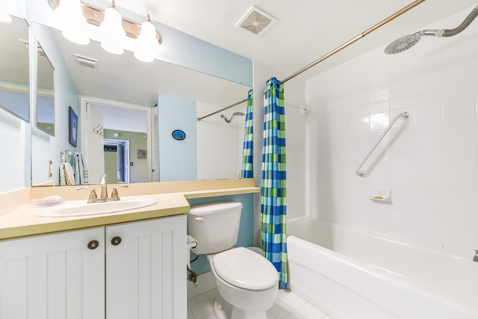 1590 S 42nd Circle 106, Vero Beach, FL 32967 photo 24
