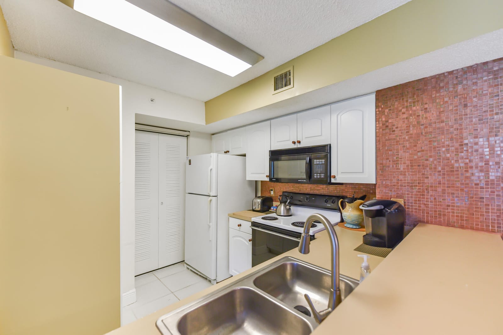 1590 S 42nd Circle 106, Vero Beach, FL 32967 photo 25