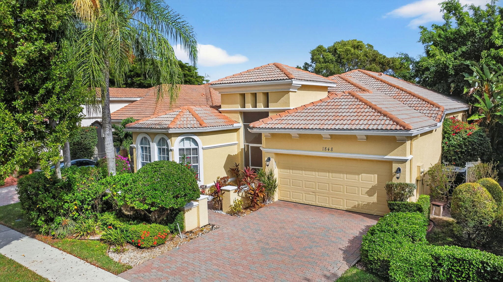 1848 Via Castello, Wellington, FL 33411, Wellington