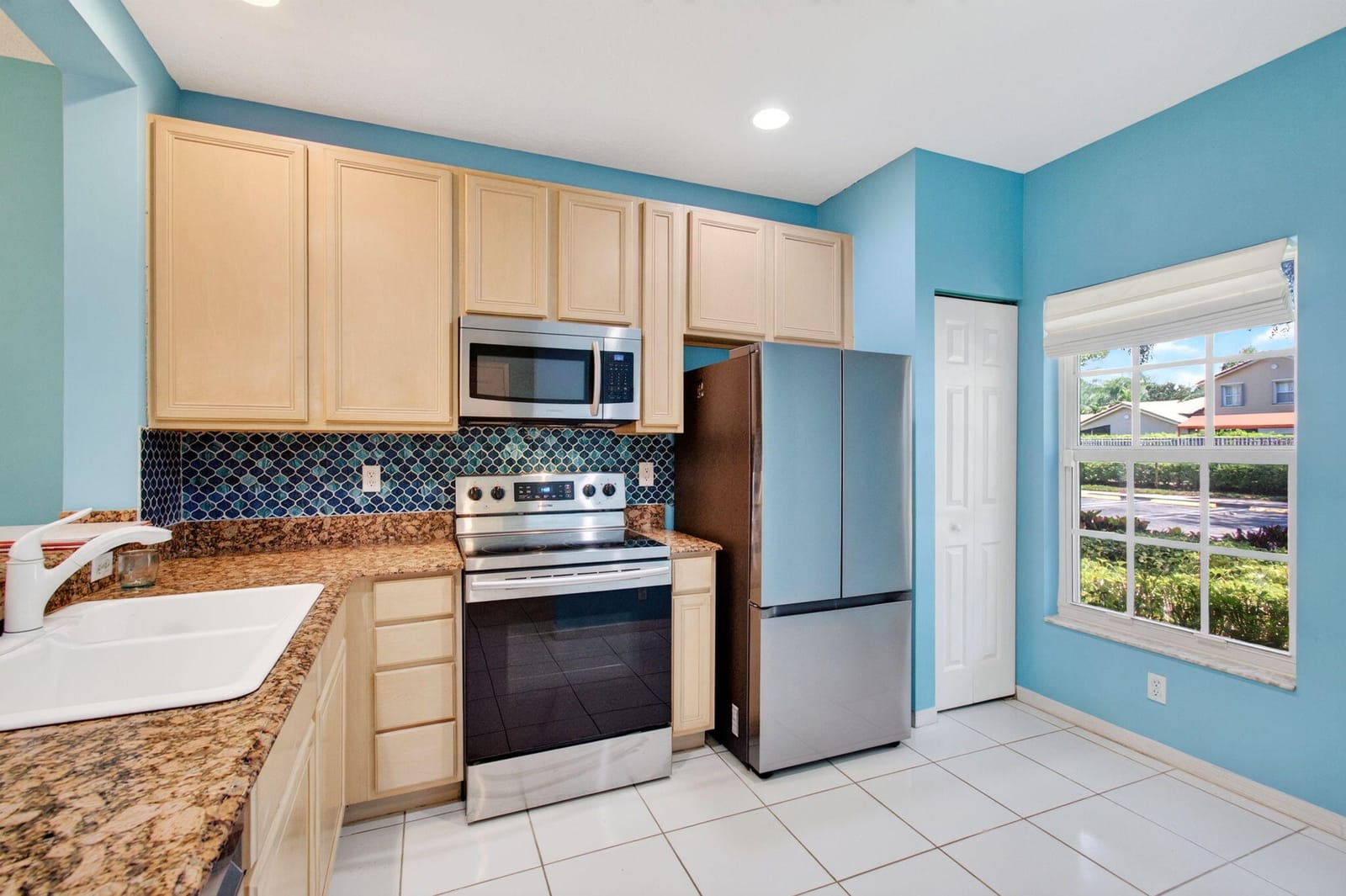 6374 Park Lake Circle, Boynton Beach, FL 33437 photo 13