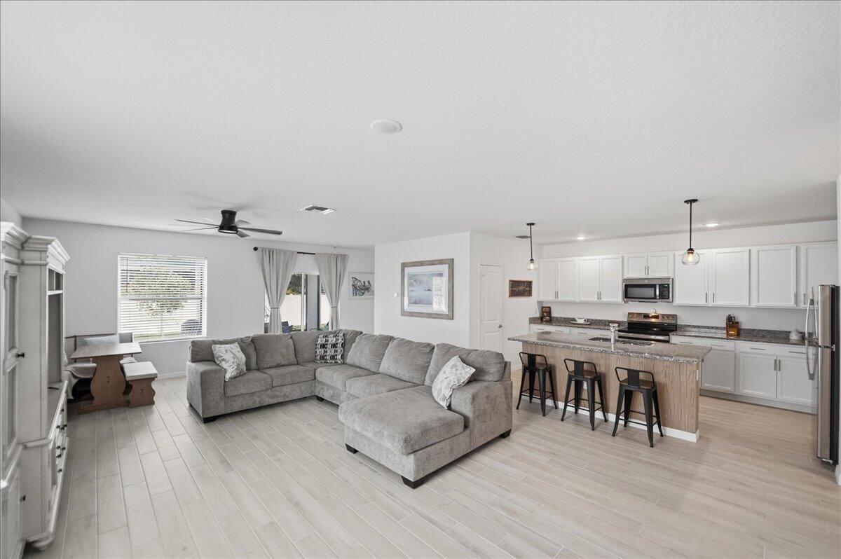 4565 SW Scope Street — photo 8