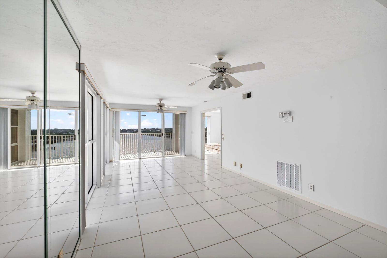 3901 S Flagler Drive 901 — photo 5