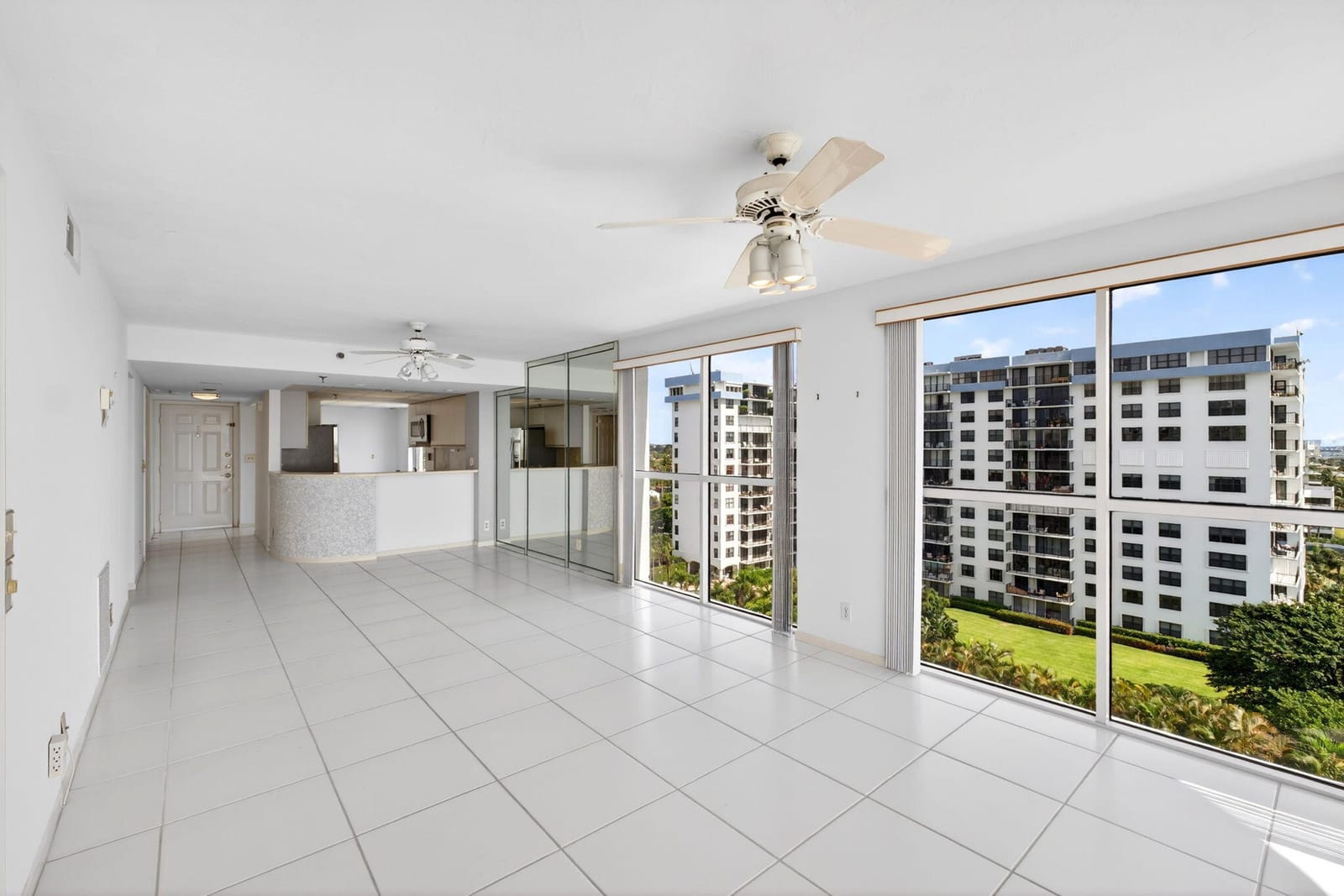 3901 S Flagler Drive 901 — photo 7