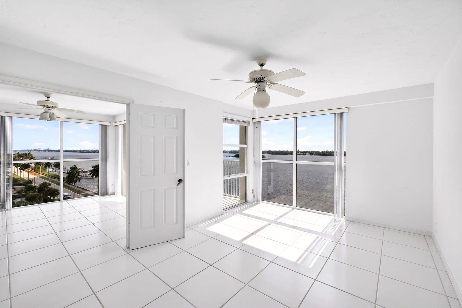 3901 S Flagler Drive 901 — photo 9