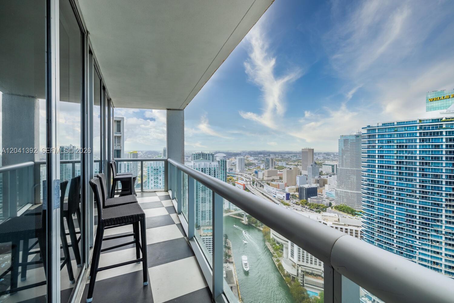 475 Brickell Avenue 4715, Miami, FL 33131, Miami