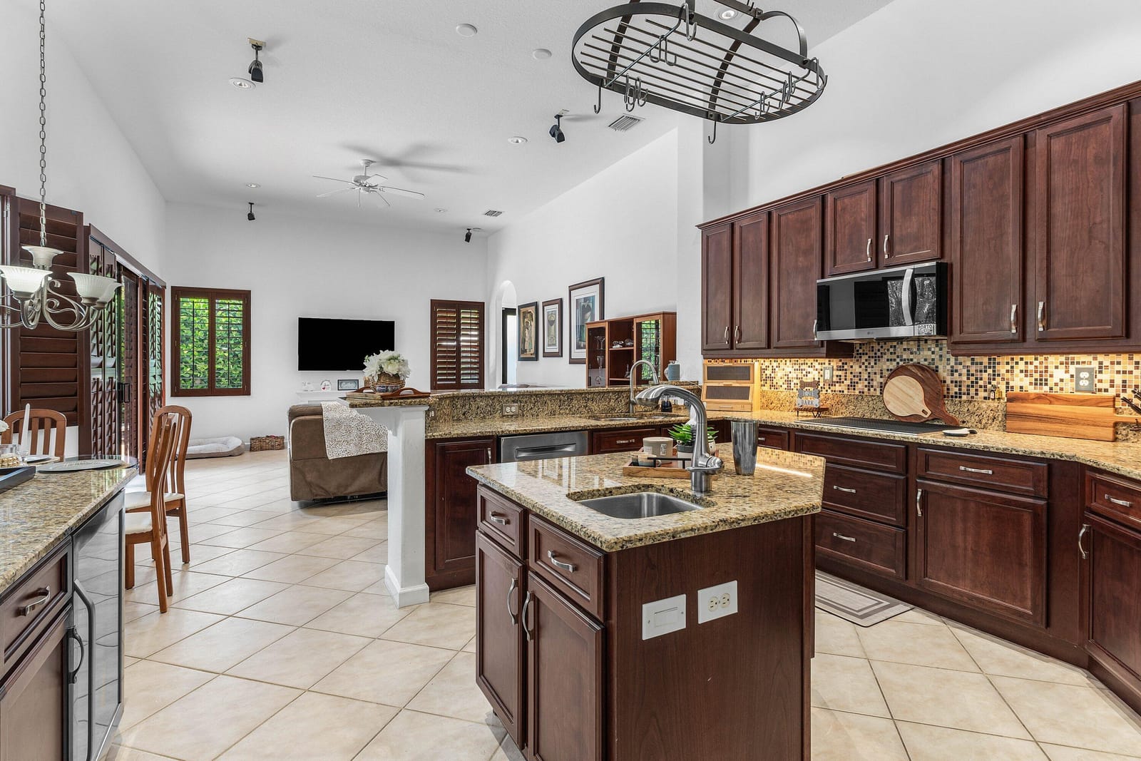 876 NW 123rd Drive, Coral Springs, FL 33071 photo 14