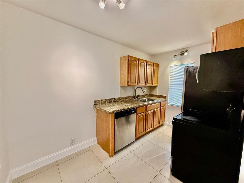 601 NE 29th Drive 16, Wilton Manors, FL 33334, Wilton Manors