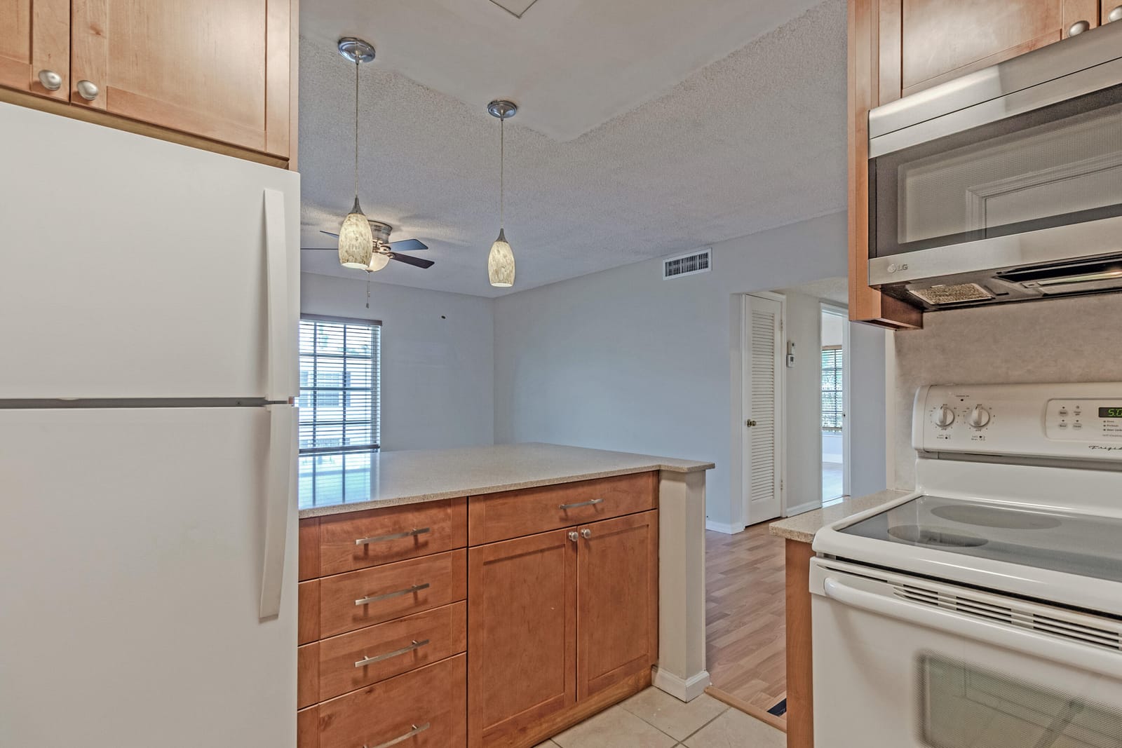 2161 NE 68th Street 332, Fort Lauderdale, FL 33308 photo 6