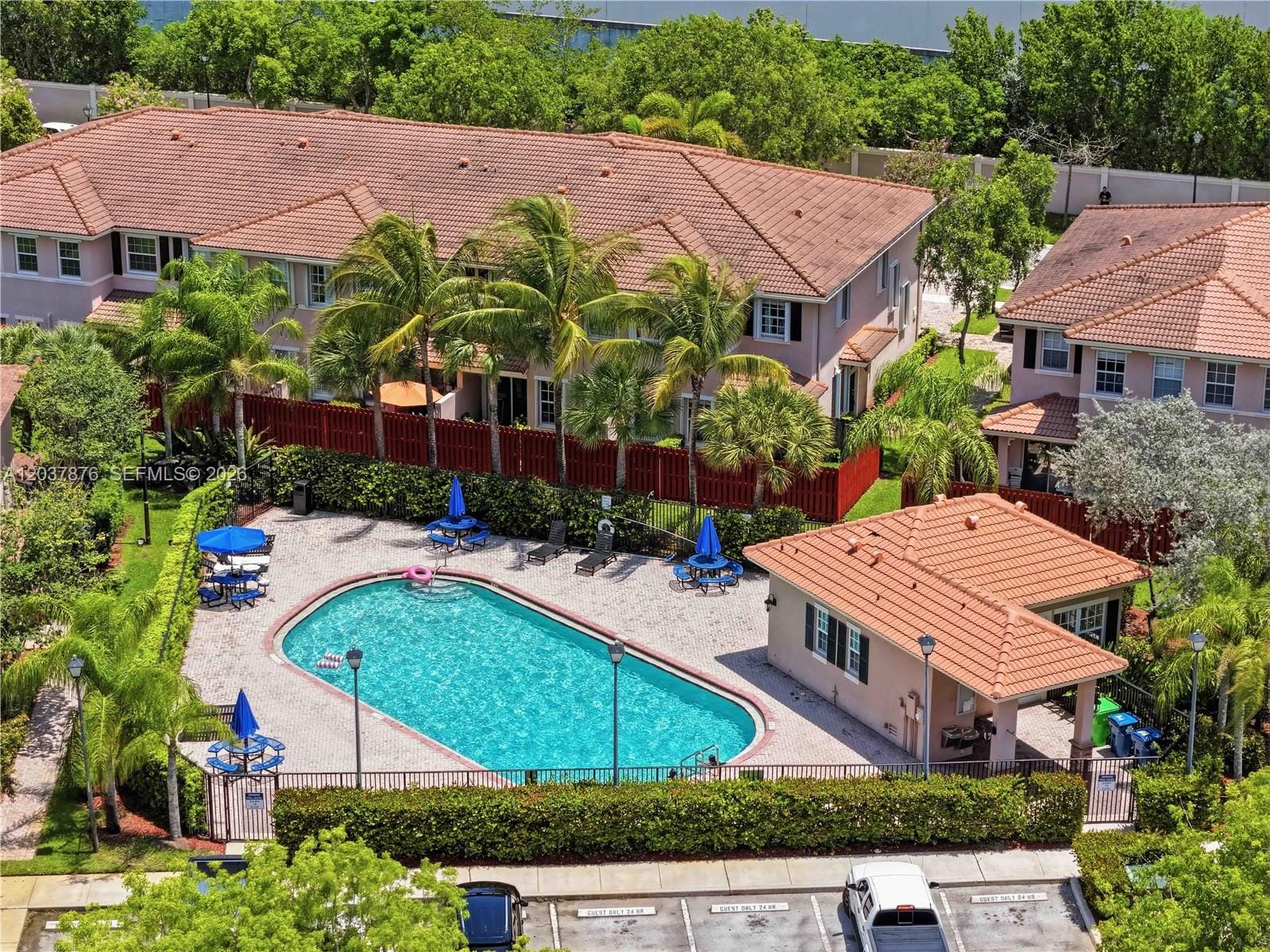 277 Las Brisas Circle, Sunrise, FL 33326 photo 17