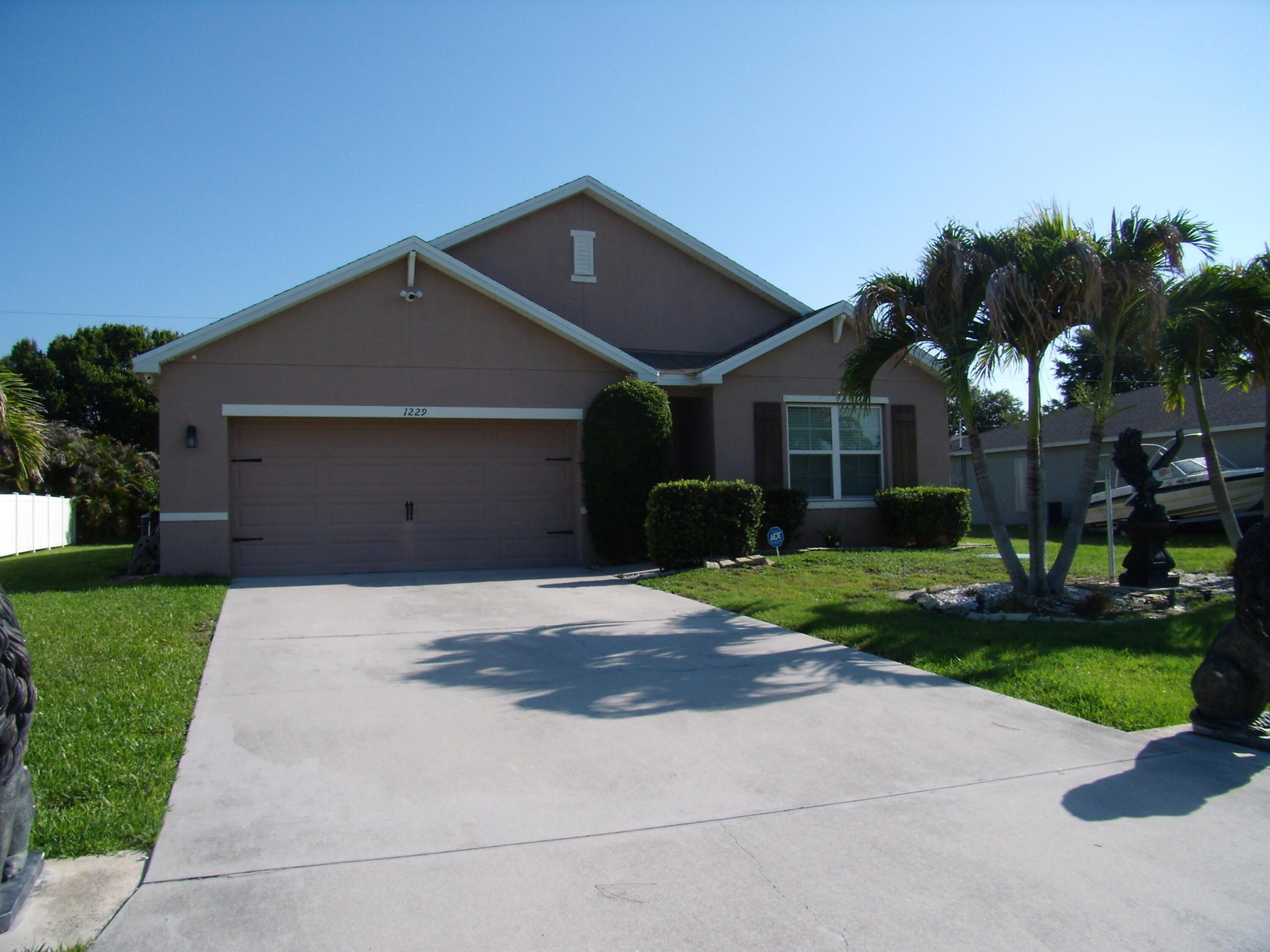 1229 SW Albenga Avenue, Port St. Lucie, FL 34953, Port St Lucie