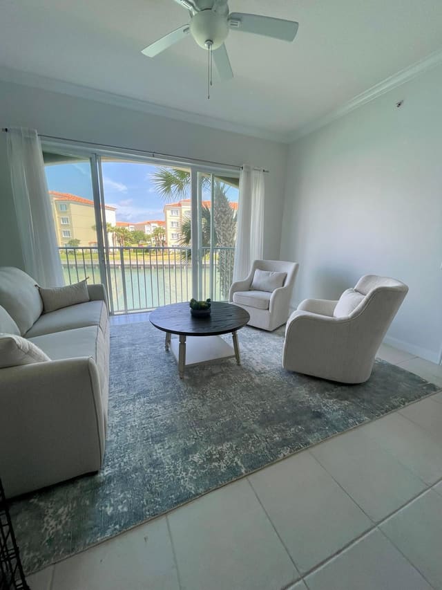 18 Harbour Isle Drive W 203, Fort Pierce, FL 34949
