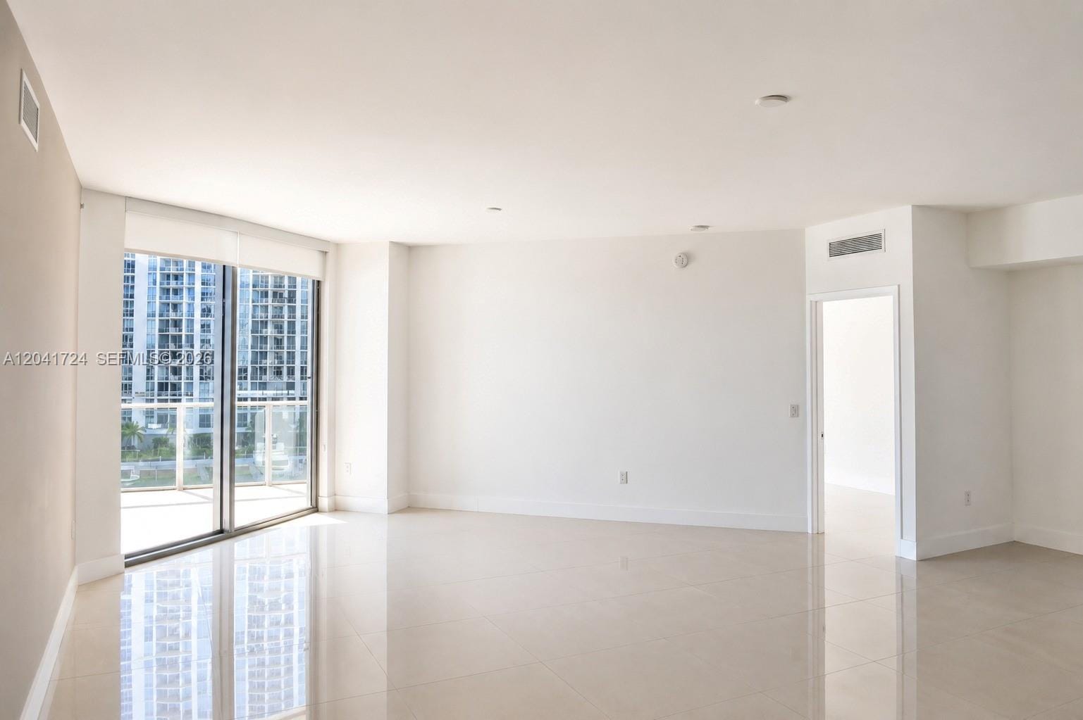17301 Biscayne Boulevard 1407 — photo 5