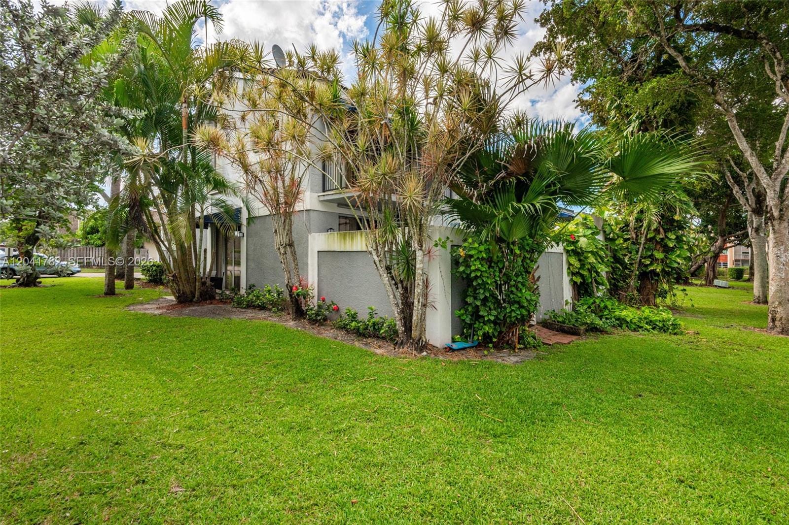 2327 SW 82nd Way — photo 10