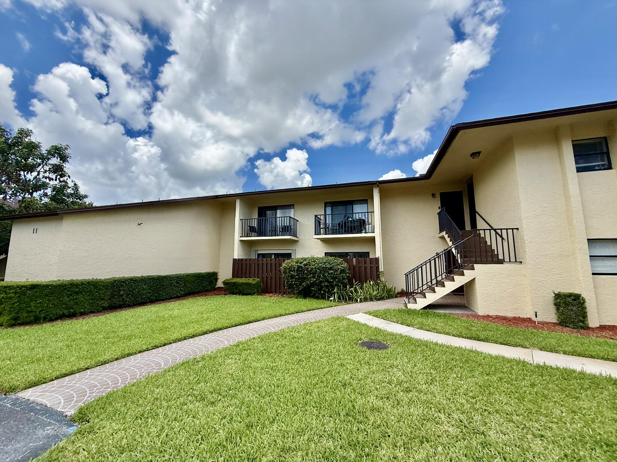 2050 Oleander Boulevard 11-103, Fort Pierce, FL 34950, Fort Pierce