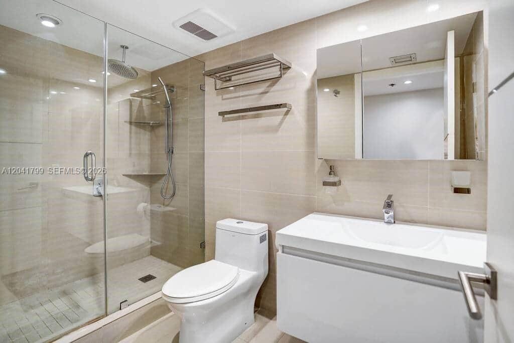 1717 N Bayshore Drive A-2056 — photo 11