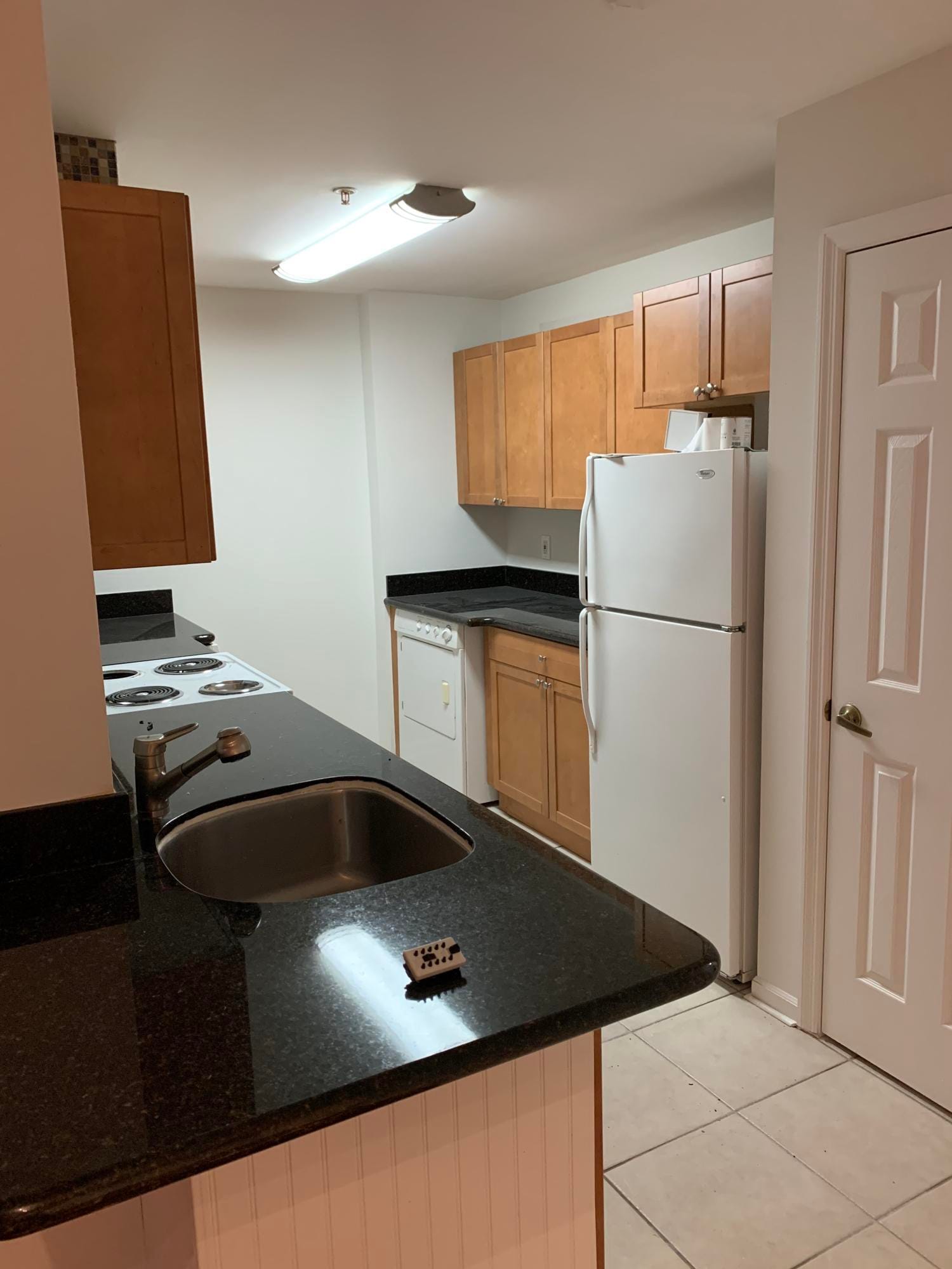 2080 Greenview Shores Boulevard 404 — photo 3