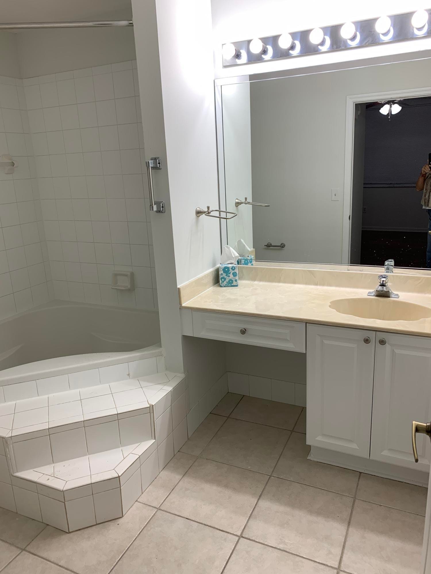 2080 Greenview Shores Boulevard 404 — photo 7