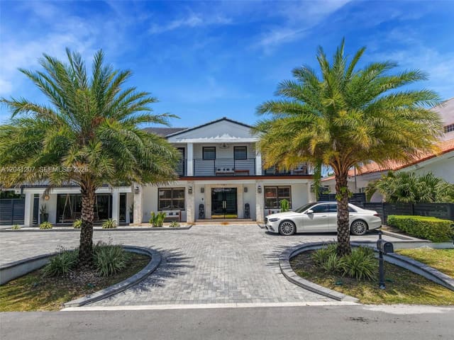 16416 NE 32nd Avenue, North Miami Beach, FL 33160