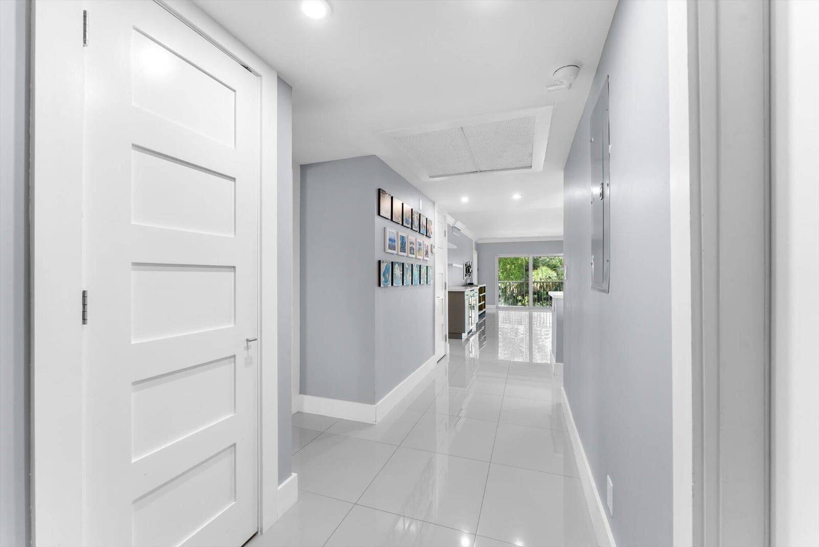 3200 N Palm Aire Drive 310 — photo 5