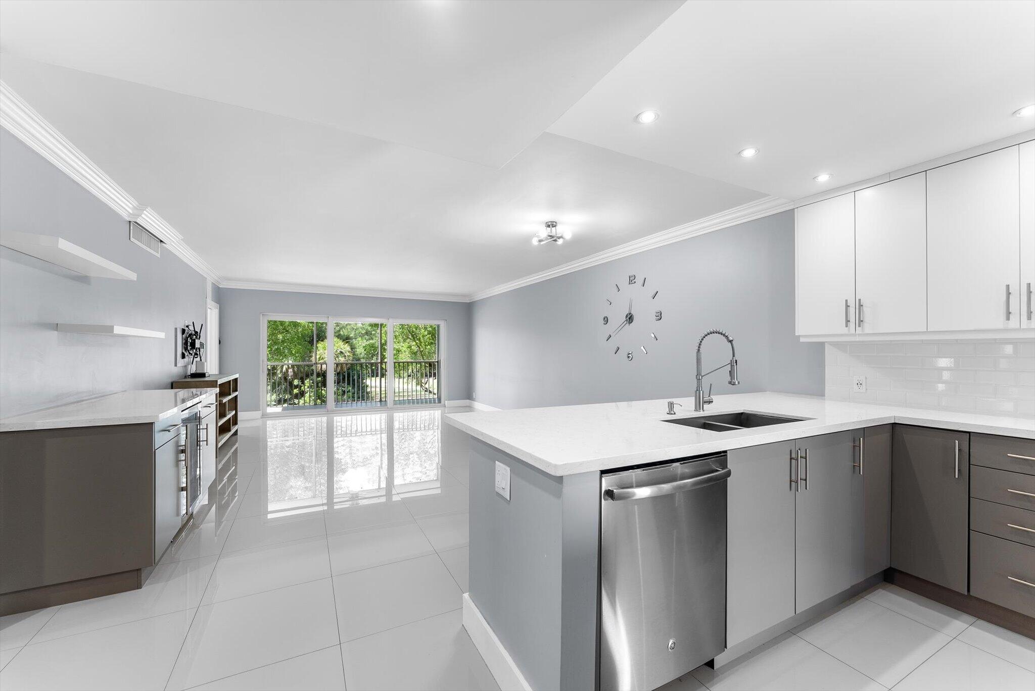 3200 N Palm Aire Drive 310, Pompano Beach, FL 33069, Pompano Beach