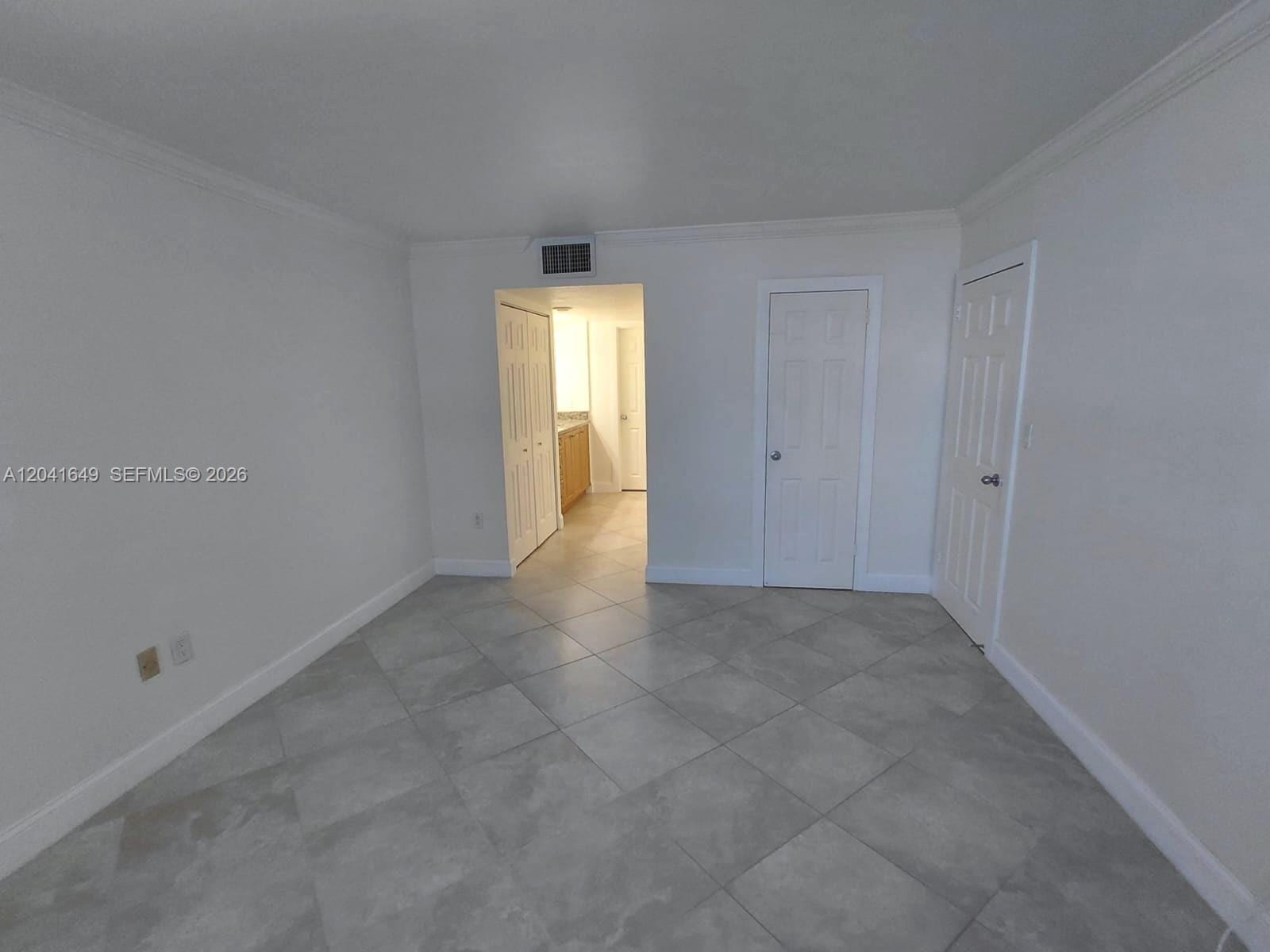 5701 Collins Avenue 619, Miami Beach, FL 33140 photo 16