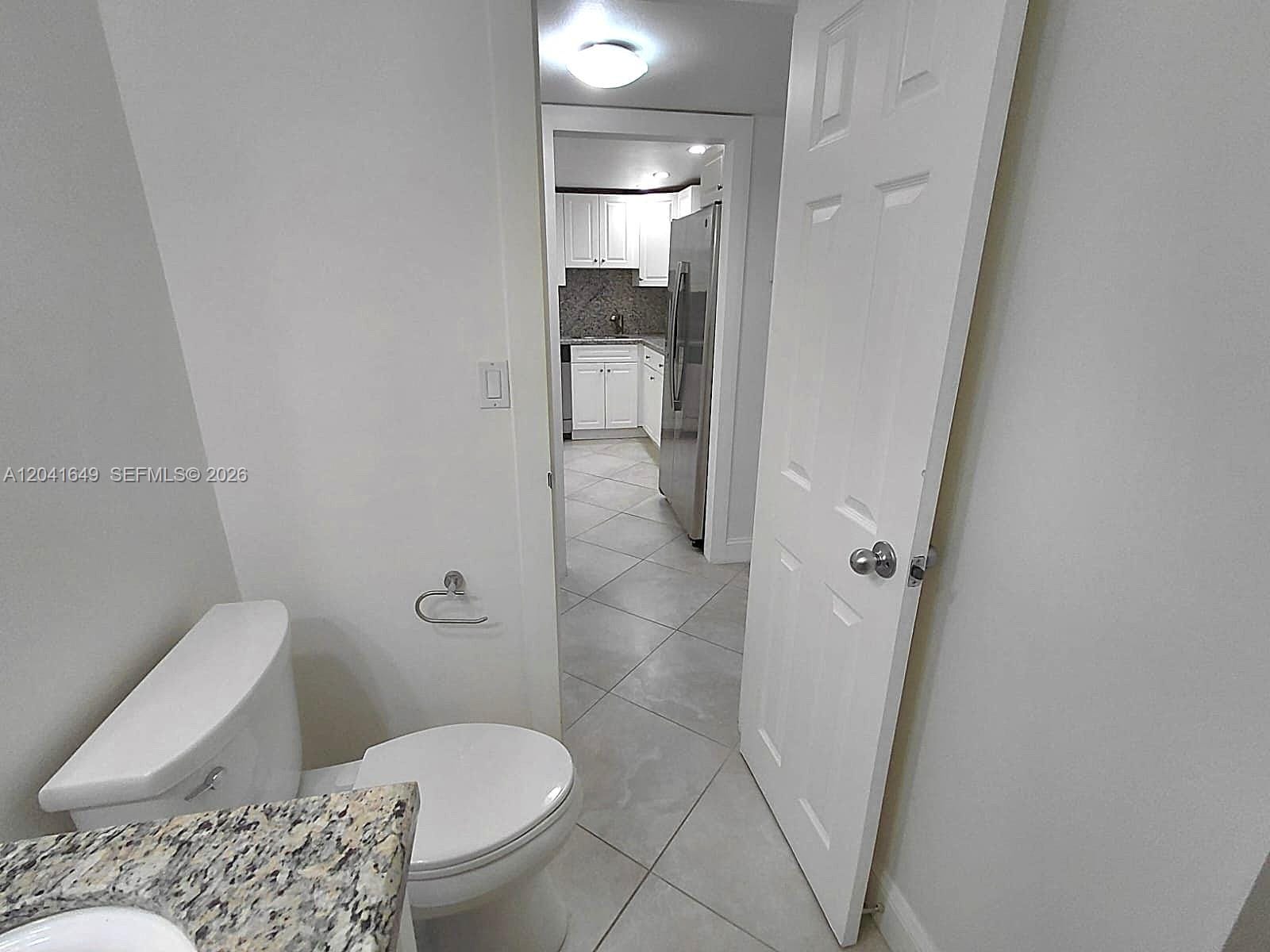 5701 Collins Avenue 619 — photo 9