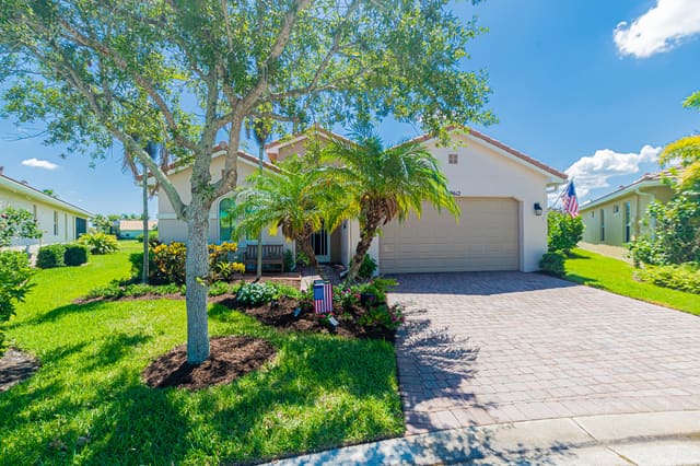 9612 SW Gum Tree Court, Port St. Lucie, FL 34987