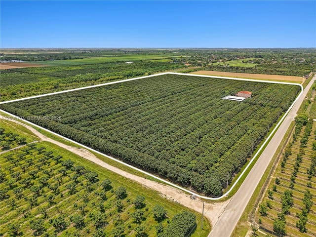 33300 SW 202nd Avenue, Homestead, FL 33034