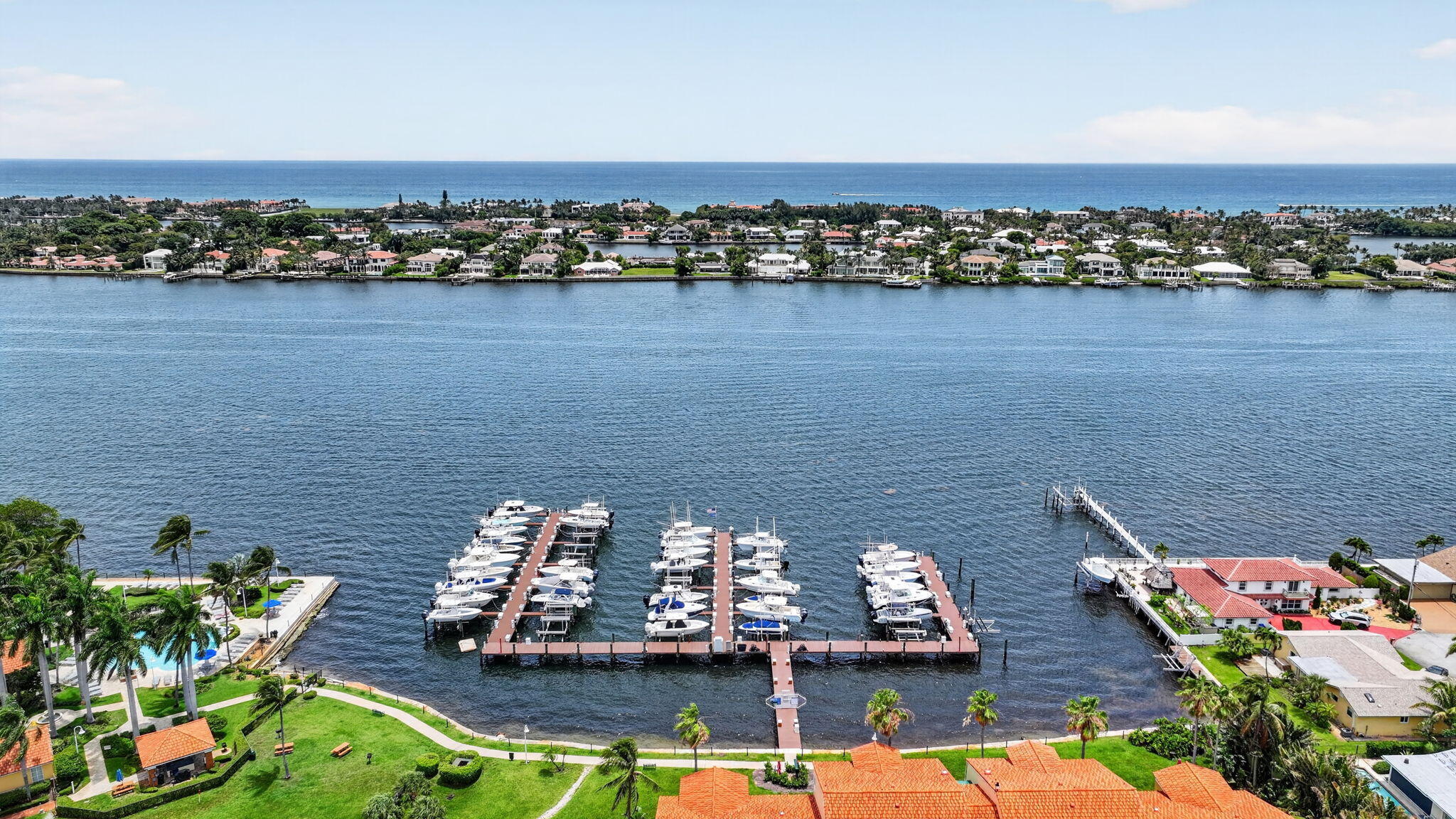 103 Yacht Club Way 205, Hypoluxo, FL 33462, Hypoluxo