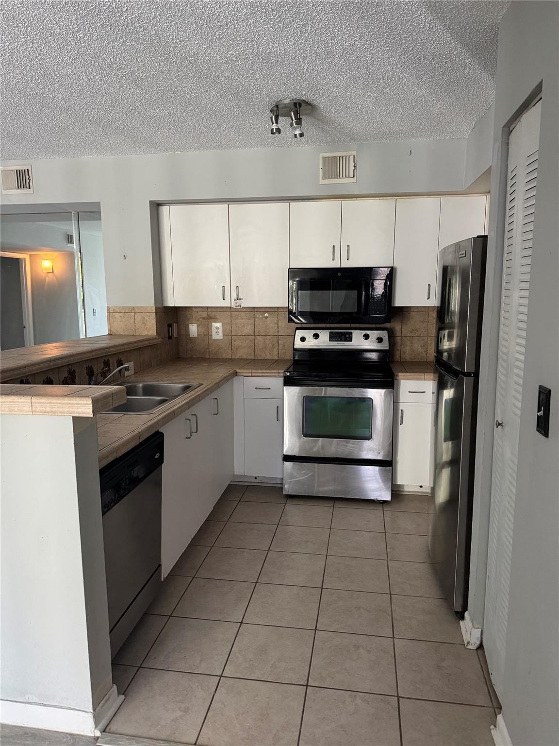 1721 Village Boulevard 204 — photo 8