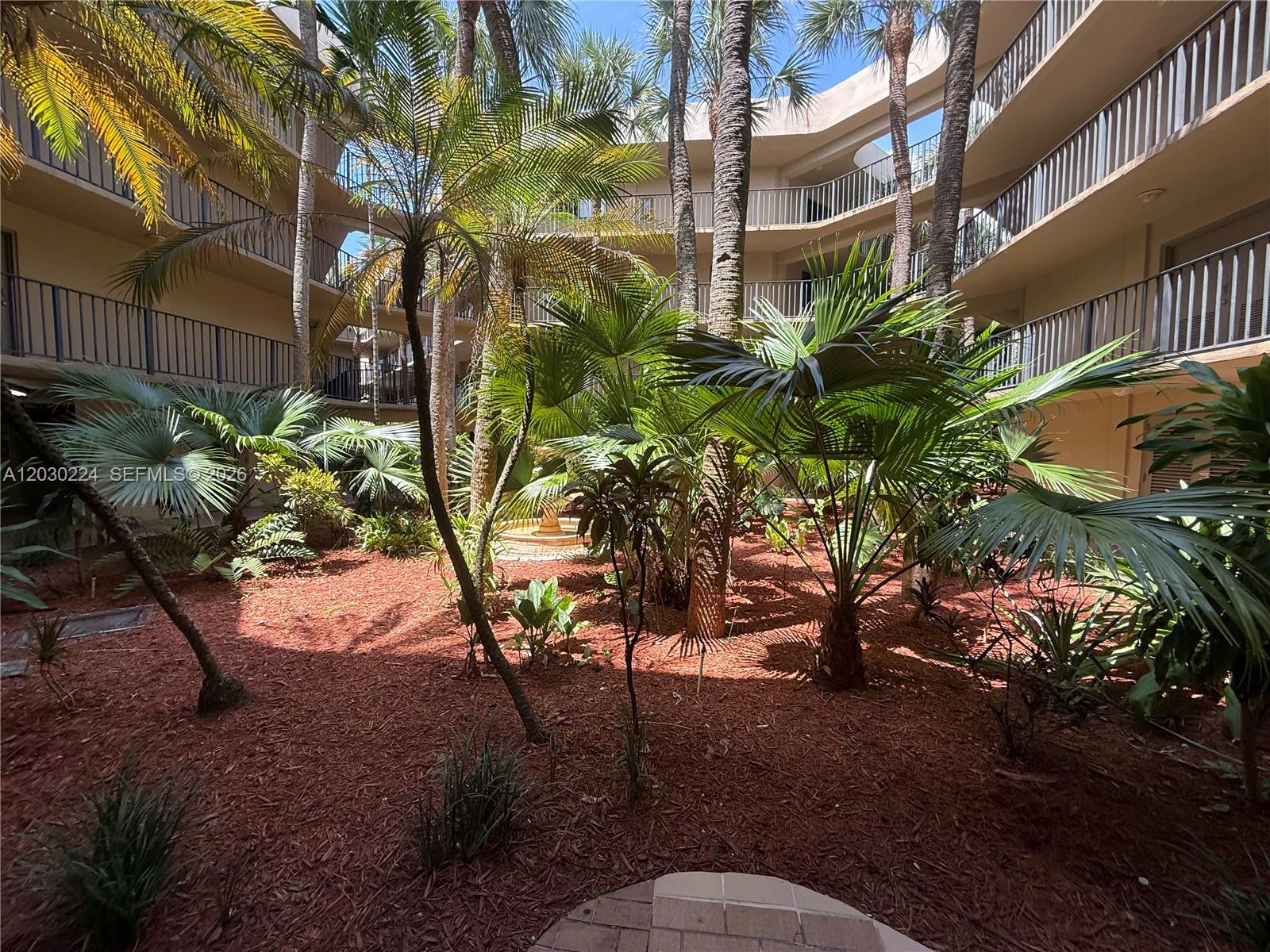 8625 NW 8th Street 420, Miami, FL 33126, Miami