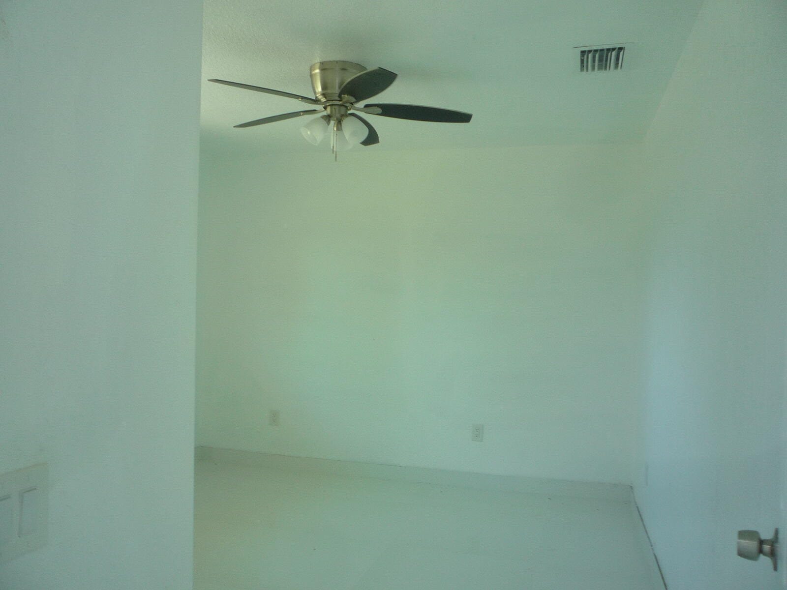 2162 NW 28th Street, Oakland Park, FL 33311 photo 6