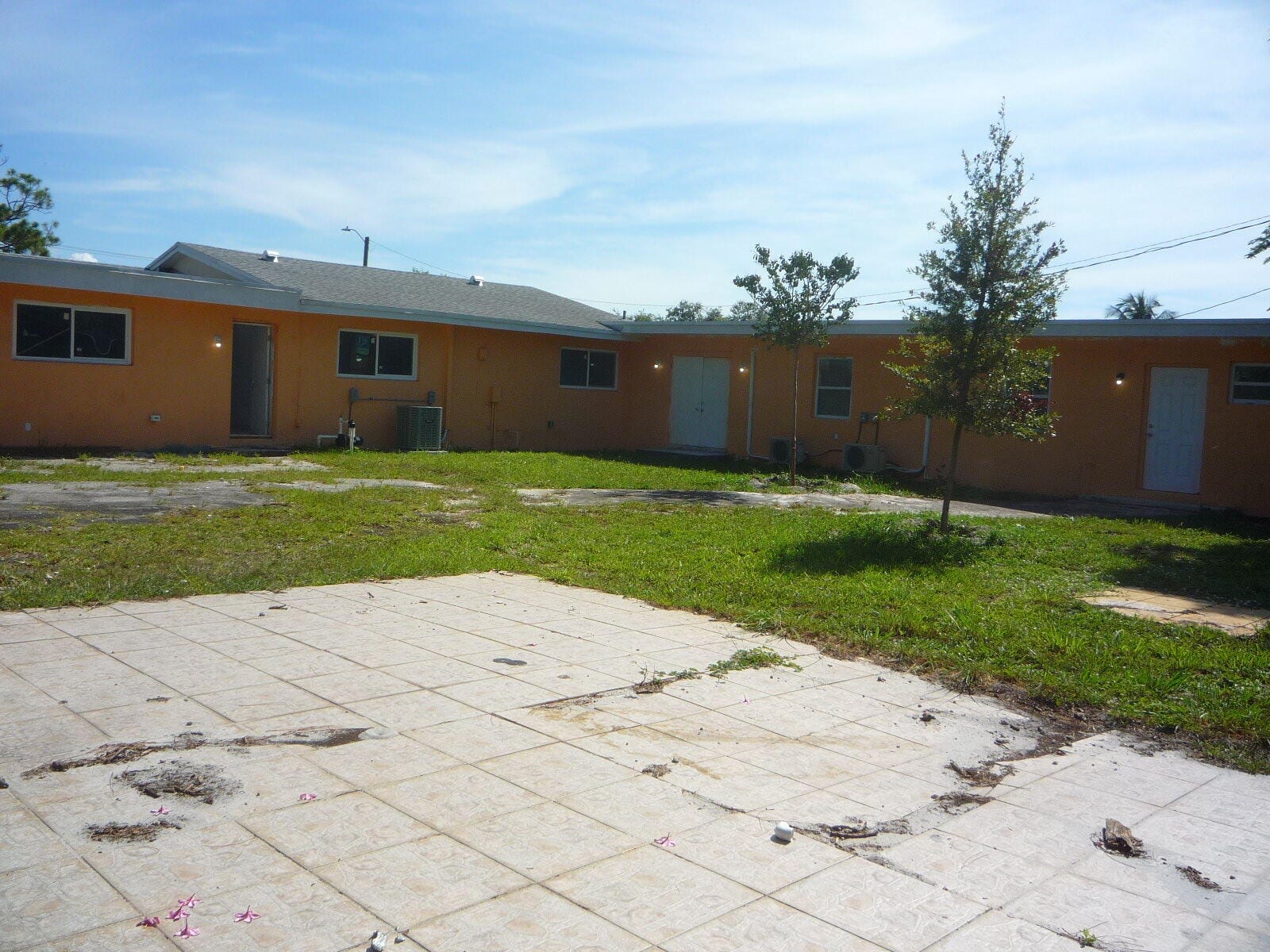 2162 NW 28th Street, Oakland Park, FL 33311 photo 2