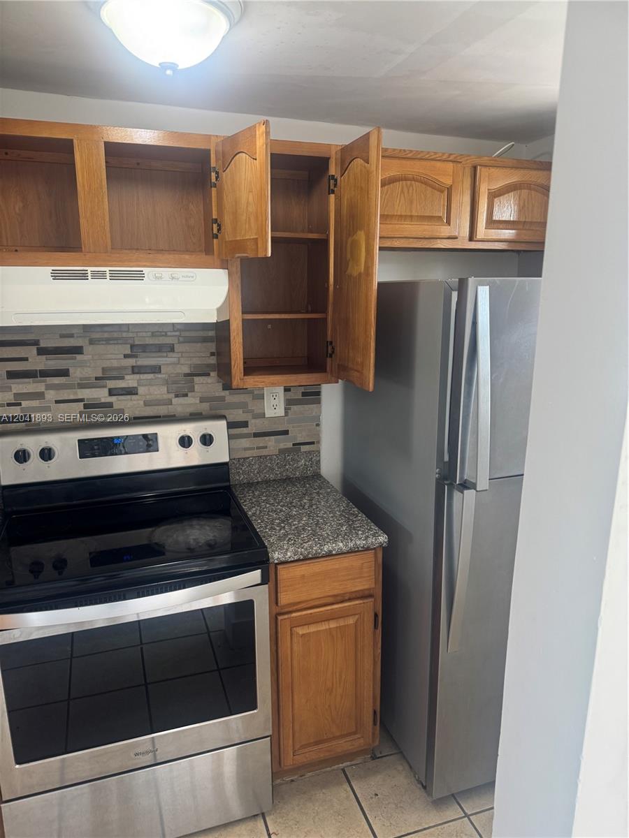 1551 W Okeechobee Road 19, Hialeah, FL 33010, Hialeah