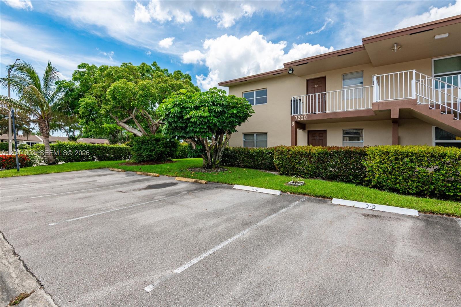 7200 NW 4th Place 101, Margate, FL 33063, Margate