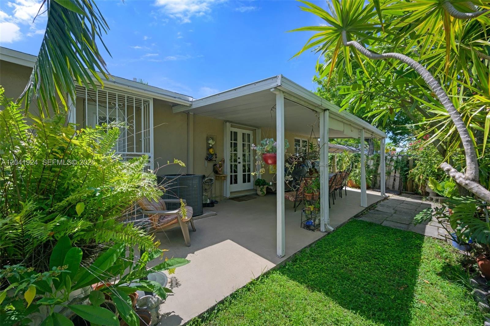 906 SW 8th Avenue, Hallandale Beach, FL 33009 photo 23