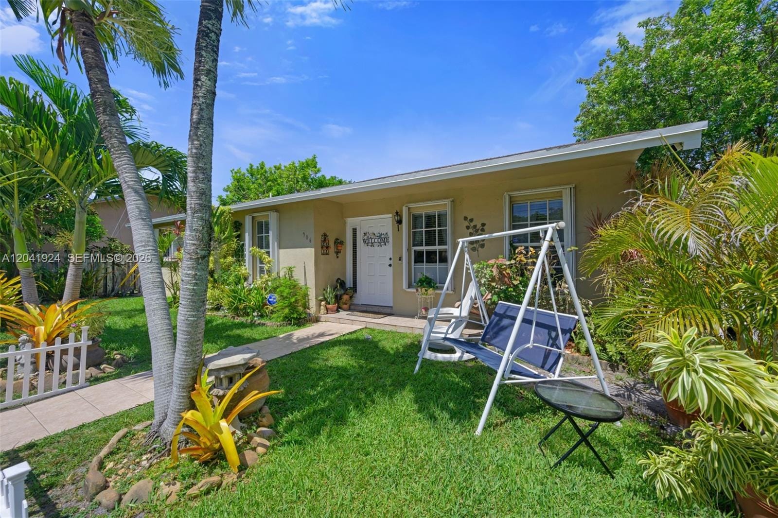 906 SW 8th Avenue, Hallandale Beach, FL 33009 photo 25