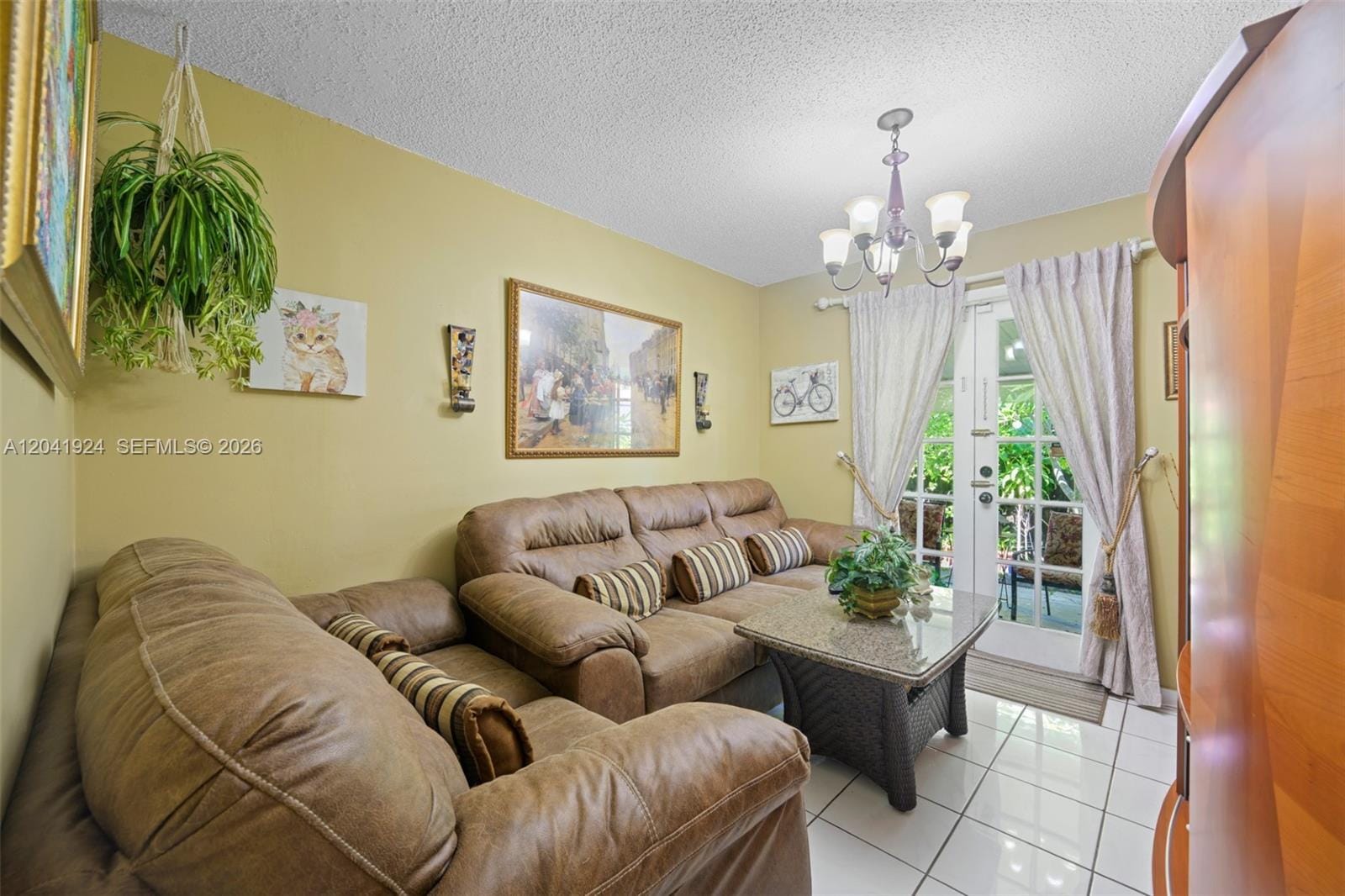 906 SW 8th Avenue — photo 8