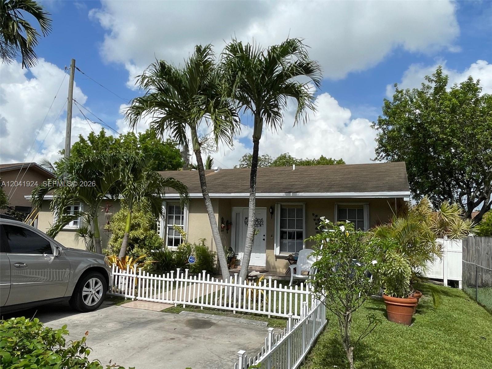 906 SW 8th Avenue, Hallandale Beach, FL 33009, Hallandale Beach