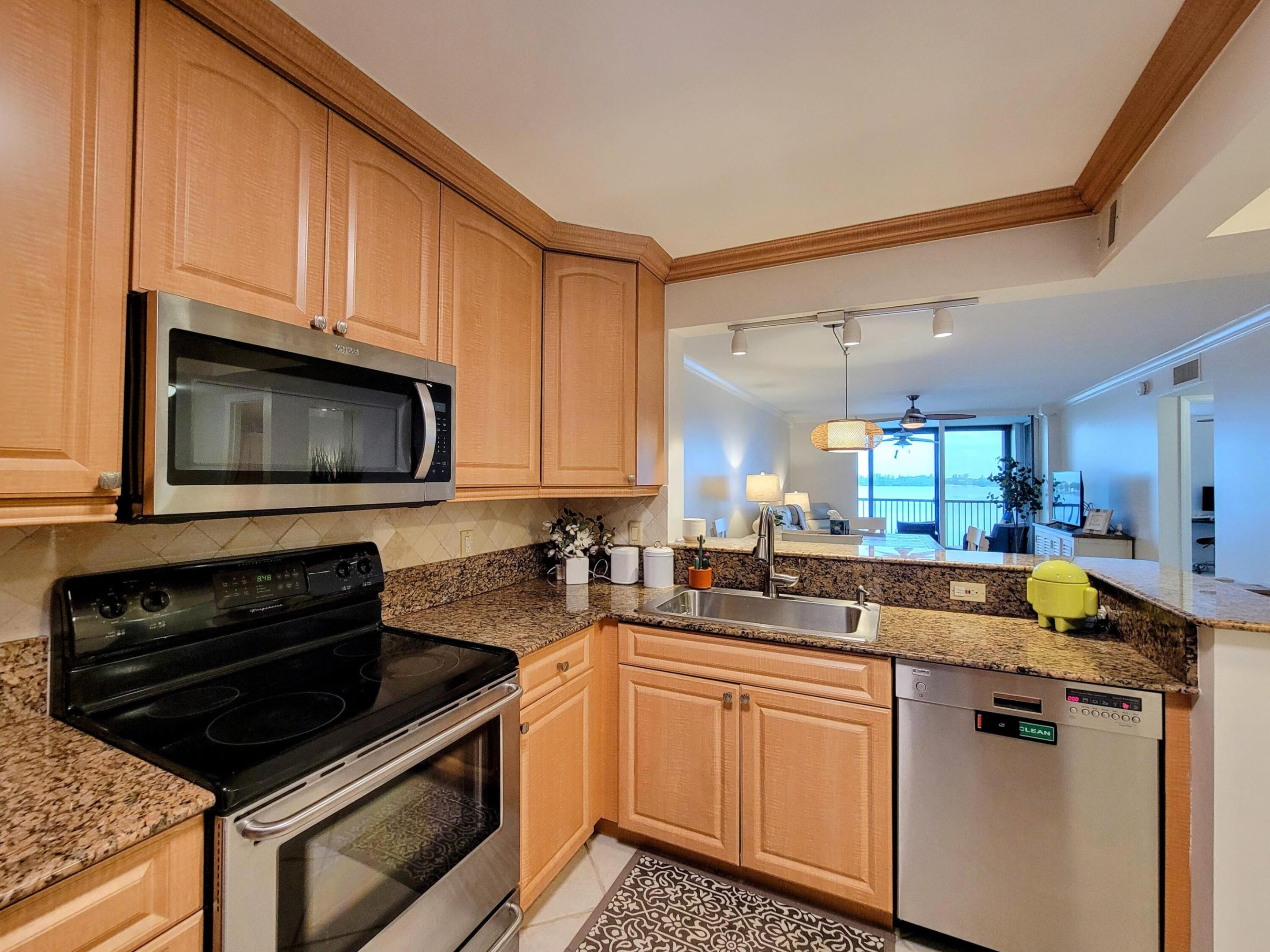 111 Lake Emerald Drive 406, Oakland Park, FL 33309, Oakland Park