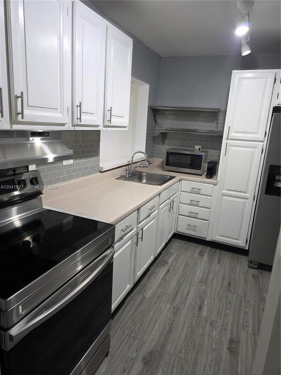8065 SW 107th Avenue 202, Miami, FL 33173, Miami