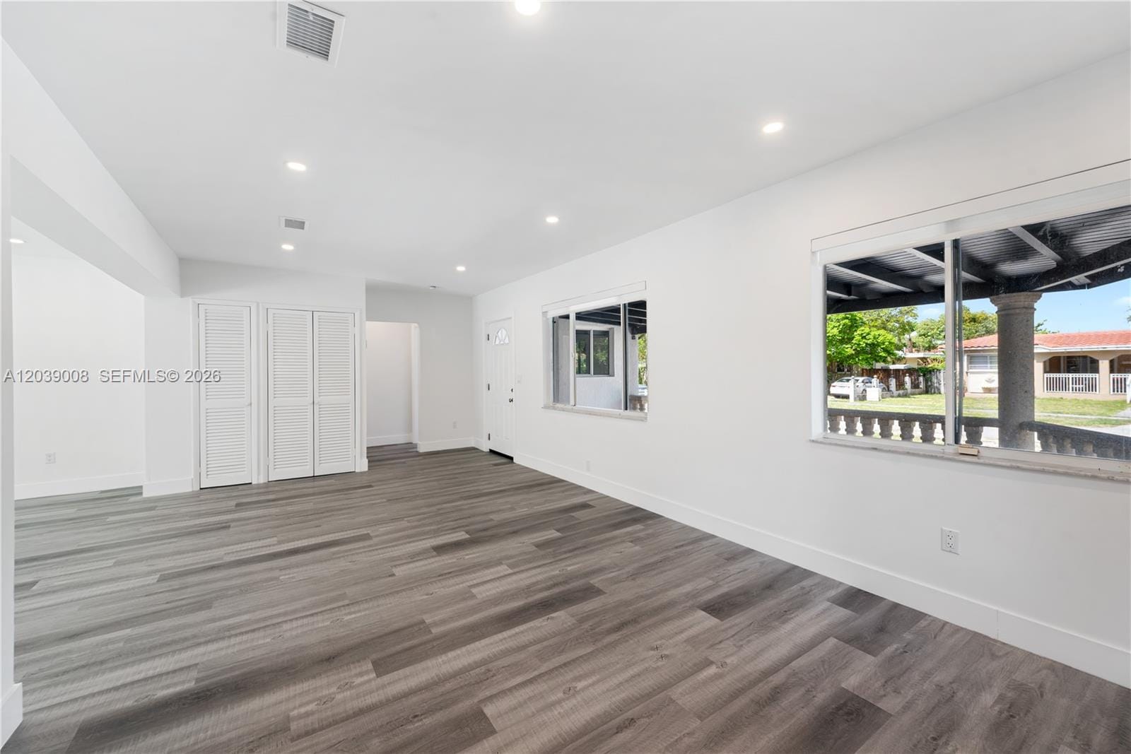 2721 SW 29th Court — photo 3